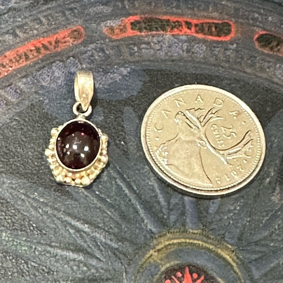 DARK purple cabuchon style 925 silver pendant - Picture 8 of 10